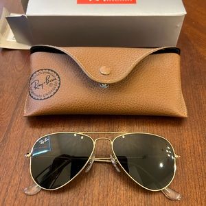 NWT Ray Ban RB3025 Aviator Glasses